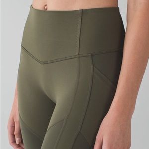 Lululemon ATRP II 28” Dark Olive Sz 10